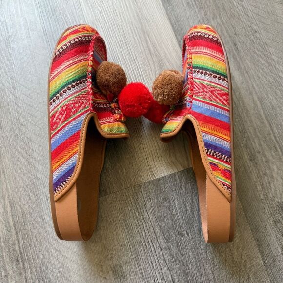 Gianni Bini Slides Southwestern Pom Pom Slip On Mules Shoes - Picture 7 of 10